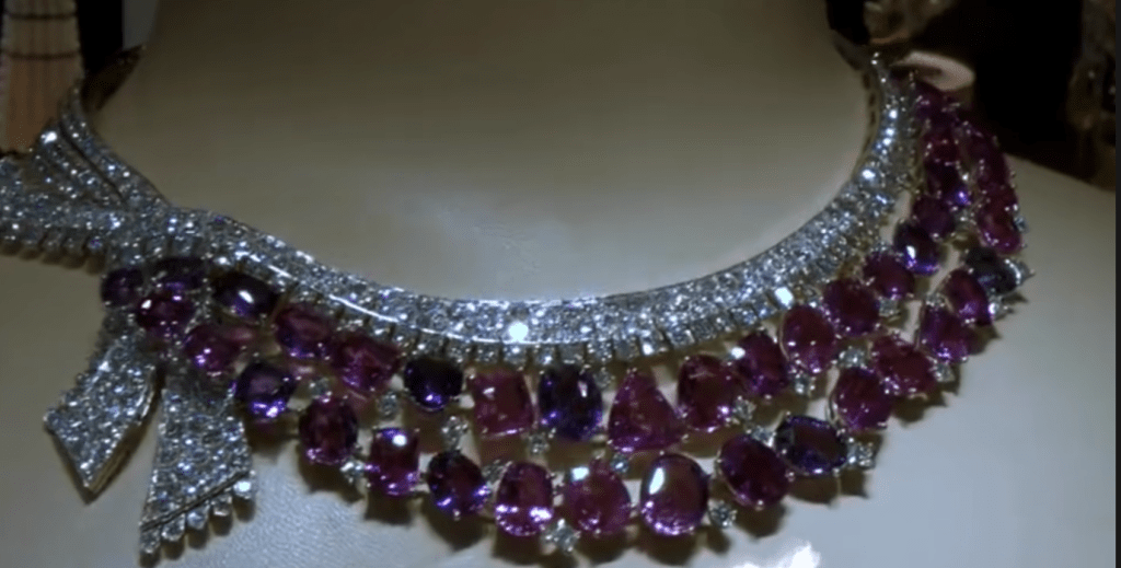 Top 10 | Most Beautiful and Expensive Jewelry Collection from Van Cleef &&nbsp;Arpels