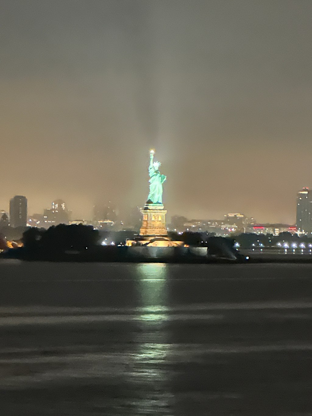 Disembarkation Day –  New York –&nbsp;QM2