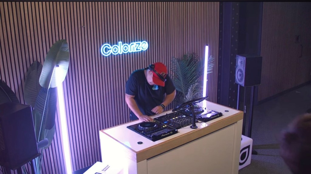 Colorcast Radio 201 Colorize 500 Special with&nbsp;Trilucid