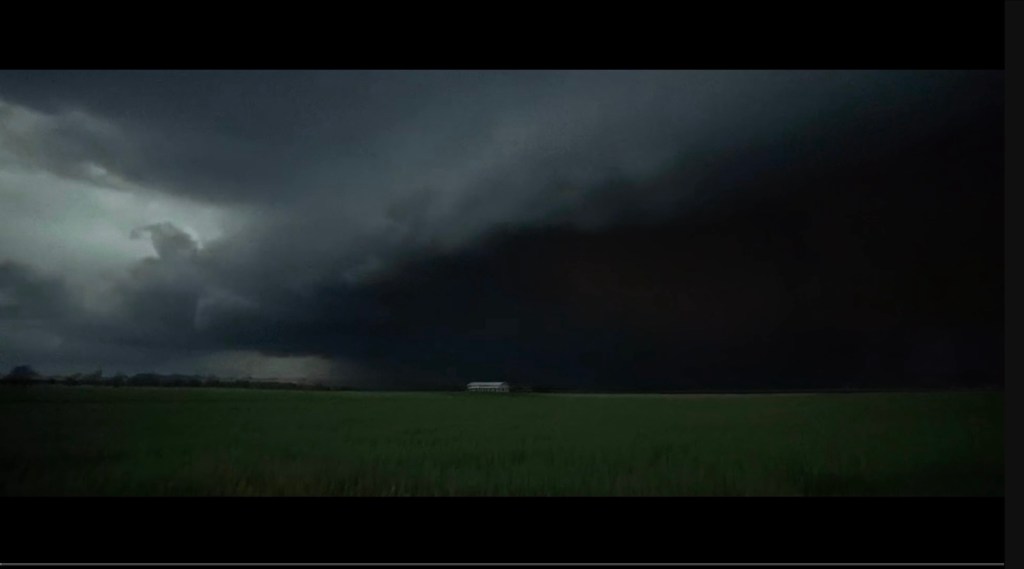 Violent Thunderstorm is Coming | Your Lost Memories | Calm Before the&nbsp;Storm